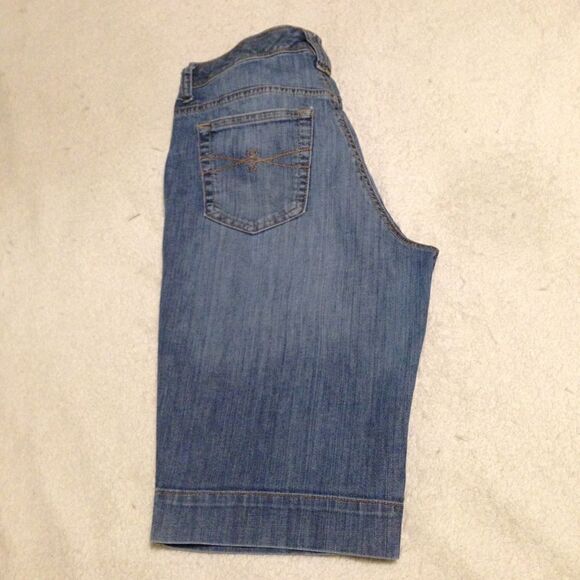 Tommy Hilfiger med wash denim boyfriend capris 8 - Picture 4 of 7